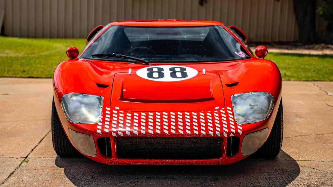 RCR Ford GT40 Replica