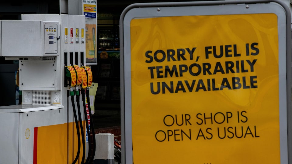 A petrol station in London's Grove Park shows that the fuel has run out.