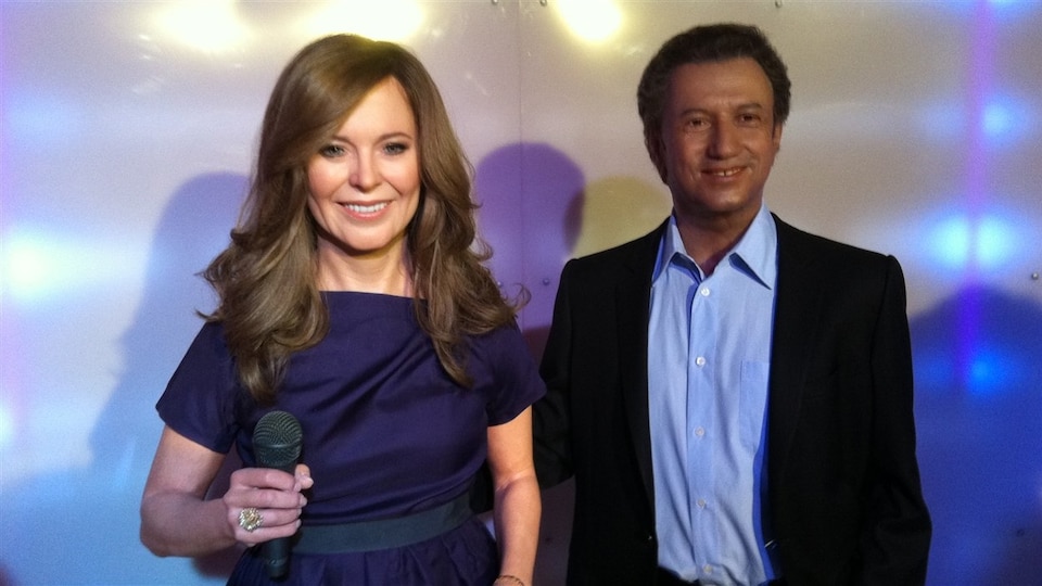 Wax statues of Julie Snyder and Michael Drucker at the Griffin Museum in Montreal.