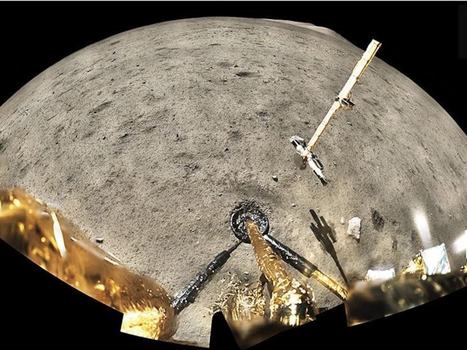 The Chang'e-5 probe was introduced to the surface of Mars.