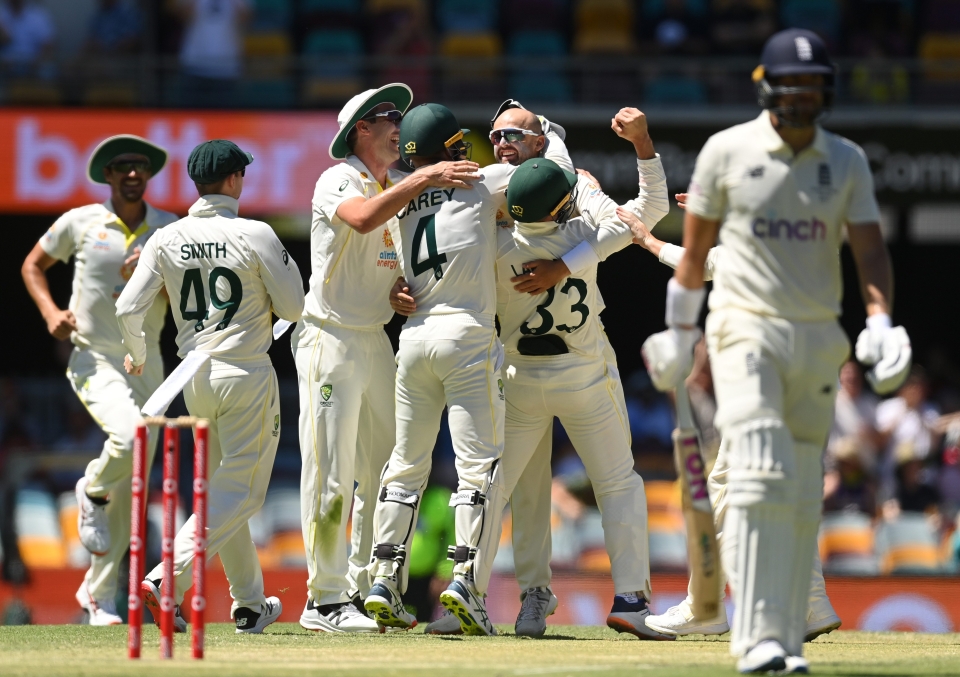 Nathan Lion took four wickets, including his 400th Test wicket when Malan fell.