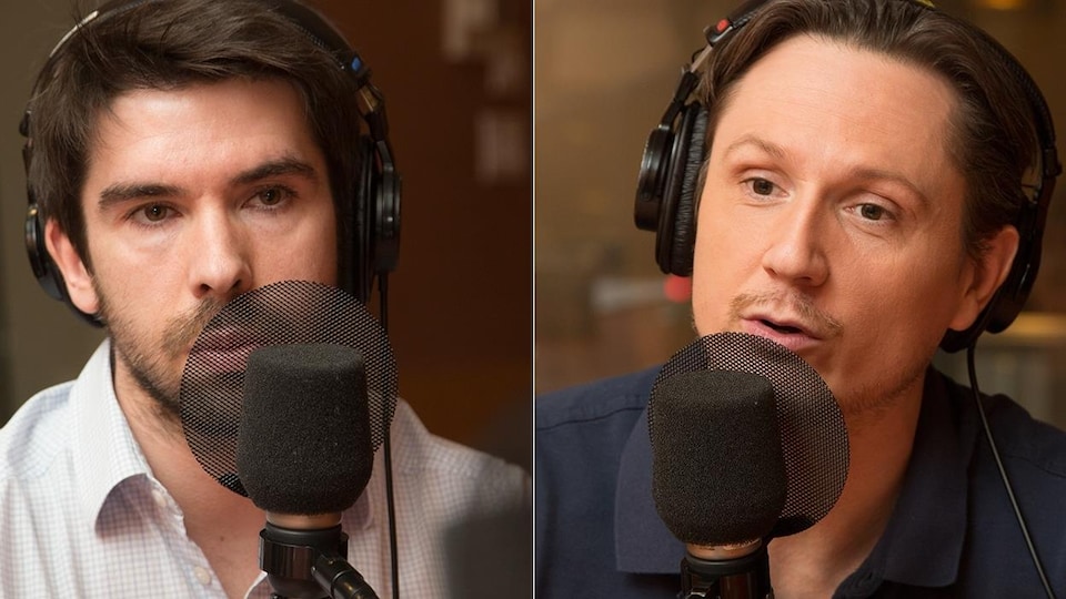 Guillaume Lespérance and Simon Olivier Fecteau side by side, each in front of the microphone and wearing headphones.