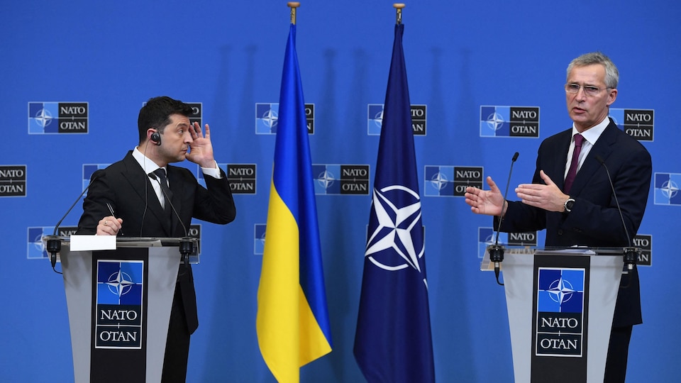 Volodymyr Zelensky and Jens Stoltenberg.