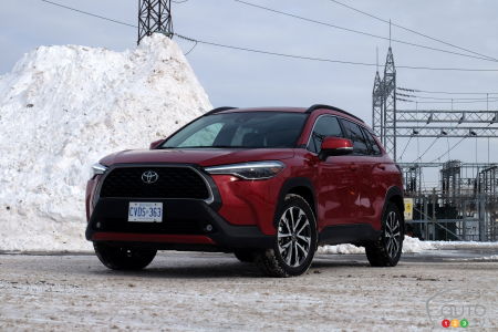 2022 Toyota Corolla Cross, front three quarters