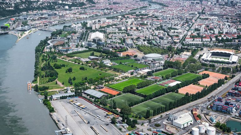 View of Lyon - in the foreground, Gerland © Métropole de Lyon