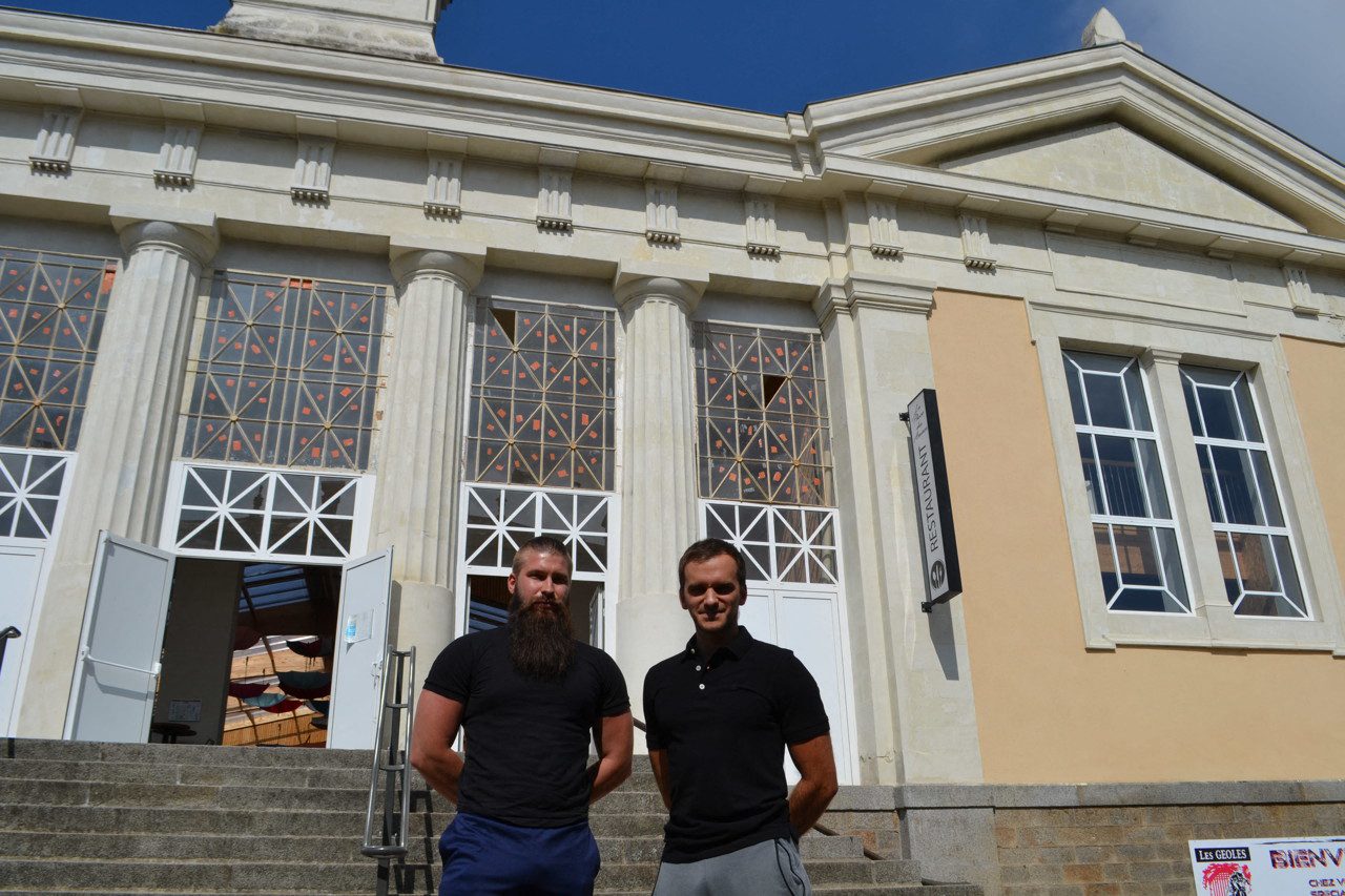 Arthur Lewandowski and Alban Kloto open a space for health and well-being in the former courtroom in Maine.