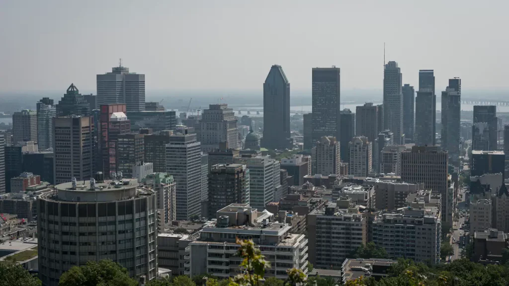 The Montreal Metropolitan Chamber of Commerce aims to bring workers back three days a week